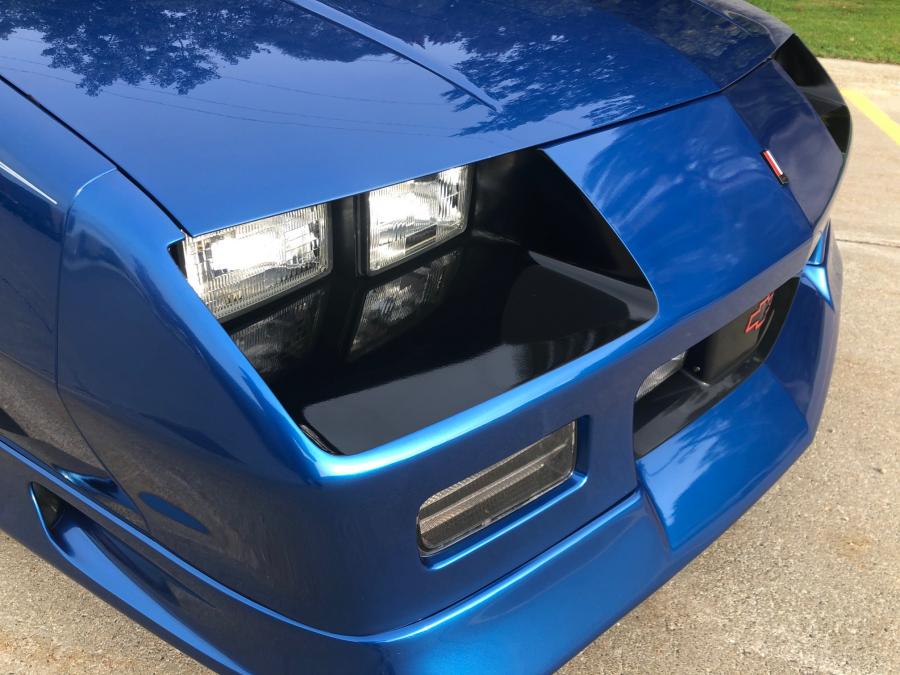 Детали экстерьера Chevrolet Camaro Z28 IROC-Z (1FP87) 1991 года  (фото 12 из 46)